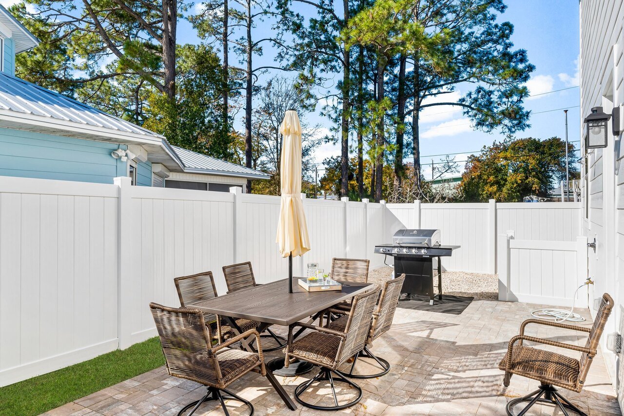 Porch & Patio